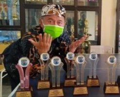 Sabet 7 Piala, SMPN 1 Depok Pertahankan Gelar Juara Umum Lomba Pasanggiri