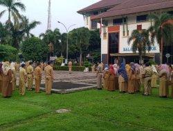 Camat & Lurah Dari Depok Wajib Pakai Baju Pangsi