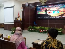 Wakil Walikota Depok Berikan Alat Dukung Penyandang Disabilitas