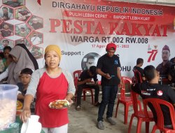 Pesta Rakyat 17an RW 08 Kedaung Buka Dapur Umum Makan Bersama