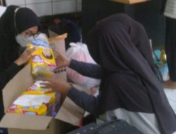 Peduli Gempa Cianjur, Partai NasDem DPC Cimanggis Berikan Bantuan