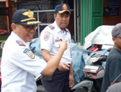 Dishub Kota Depok Tertibkan Kantong Parkir Liar Jalan Sejajar Rel
