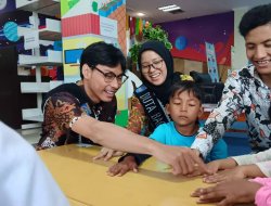 Duta Baca Kota Depok Kunjungi Perpustakaan Umum