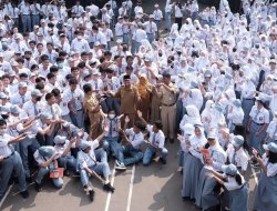 SMAN 13 Depok Apresiasi Program De’Sip Lah Disdukcapil