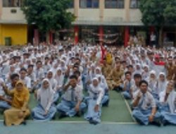 Disdukcapil Rekam E-KTP 100 Siswa SMAN 6 Depok
