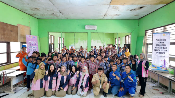 Roadshow ke-4 HAN, Srikandi PLN Beri Pengetahuan Siswa SDN Pabuaran II