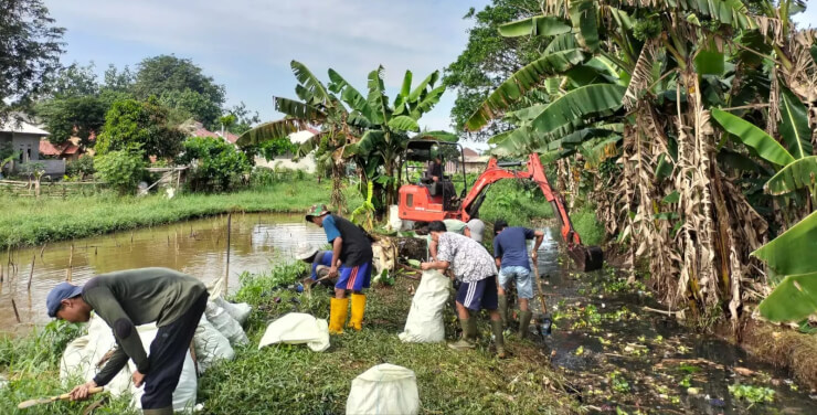 DPUPR Kota Depok Gandeng Kodim Bersihkan Kali Garuda Ratujaya