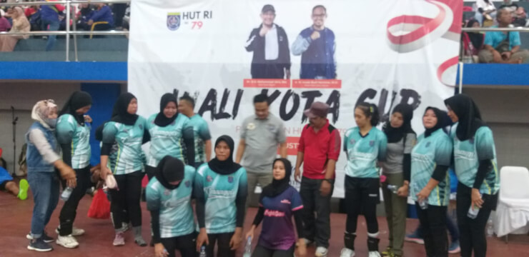 Idris Resmi Buka Turnamen Bola Voli Antar Kecamatan Walikota Cup