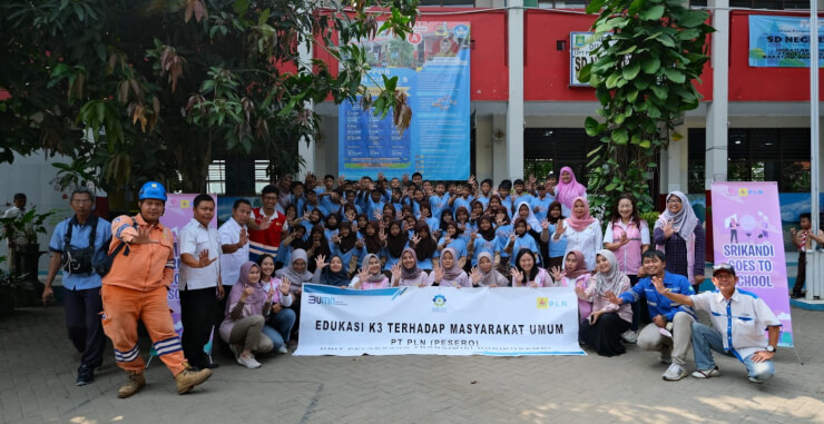 Srikandi PLN UIT JBB Tutup Roadshow Goes To School di SDN 5 Cipete