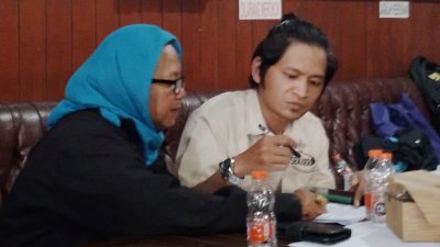 Anggota Dewan Pers Latih Jurnalis SWI Depok & JW Group Liputan Pilkada