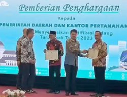 Sertifikasi BMD Terbanyak, KPK Ganjar BPN Depok Piagam Penghargaan