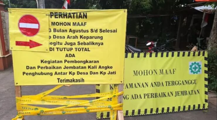 Jembatan Kali Angke Dibongkar, Warga Diminta Gunakan Akses Jalan Lain