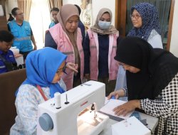 Woman Support Woman, Srikandi PLN Beri Pelatihan Menjahit UMKM Isbuby Craft