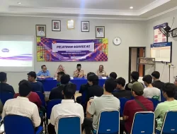 Kelurahan Gandul Berikan Warganya Pelatihan Servis AC