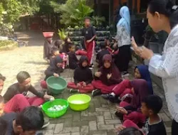 Terapkan P5, Siswa SDN Pontir 03 Bikin Telur Asin