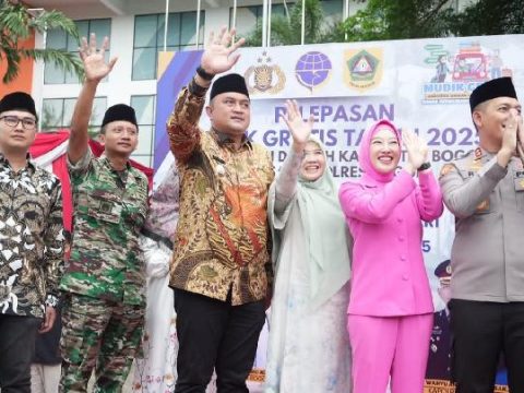 Ketua DPRD Bogor Lepas 1600 Pemudik ke Jatim & Jateng