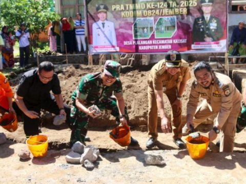 Peletakan Batu Pertama, Tandai Mulainya TMMD ke 124 Kodim 0824/Jember