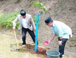 Tanami Pohon & Tebar Benih Ikan, Wali Kota Depok Himbau Warga Jagain Situ Pulo Asih