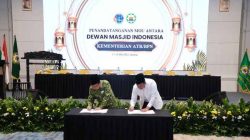Komitmen Tuntaskan Sertipikasi Tanah Wakaf dalam Lima Tahun, Menteri Nusron Teken MoU dengan DMI