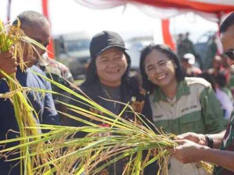 Panen Raya di Baubau, Danrem Joao Nunes Minta Semua Kompak & Pakai Hati