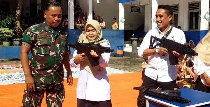 Koramil 03/Sukmajaya Ajak Siswanto SMPN 22 Depok Permainan G-Tag