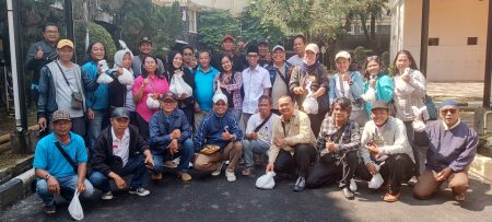 Perdana, Fraksi PKB DPRD Depok Bagikan Hewan Kurban ke Insan Media