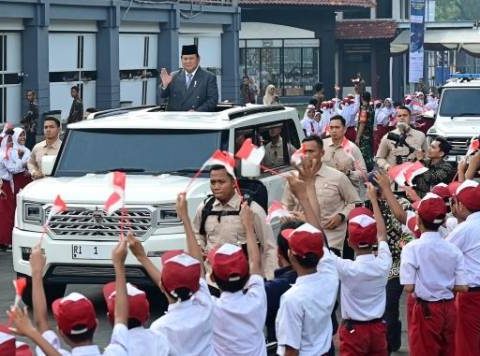 Hadiri Indo Defence Expo & Forum, Presiden Prabowo Disambut Ribuan Pelajar