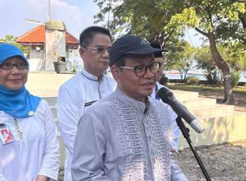 Gubernur Jakarta Minta Prioritaskan Penyelesaian Masalah BBM di Kepulauan Seribu