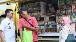 Kelurahan Gandaria Utara Gaet Food Station Tjipinang Jaya Gelar Pasar Murah