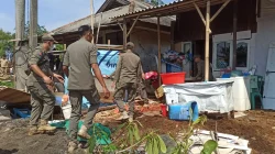 Satpol PP Depok Secara Paksa Robohkan 4 Bangunan di Lahan Eks RPH Rangkaian Jaya