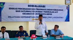 Kelurahan Pangkalan Jati Bekali Satlinmas Hadapi Potensi Kebakaran