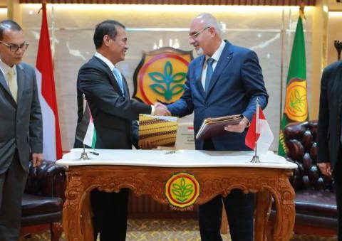 Perintah Prabowo, Indonesia Beri Bantuan 10.000 Ton Beras ke Palestina