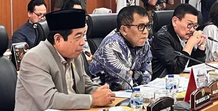 Ketua DPRD Khoirudin Pantau Raker Pembahasan Rancangan Perubahan KUA-PPAS 2025