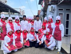 RT 01 RW 08 Juara Dua Yel-yel HUT RI ke-80 Tingkat Kelurahan Pengasinan