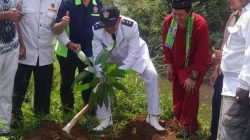 80 Tahun HUT RI, Kelurahan Cinere Tanami Bantaran Kali Grogol Pohon Buah