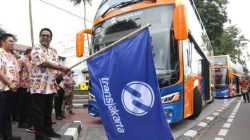 Rano Karno Resmikan Layanan Bus Open Top Tour of Jakarta Heritage
