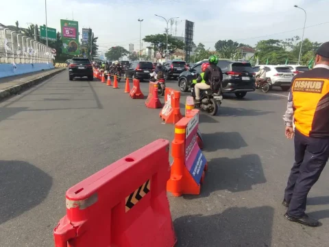 Jaga Kelancaran Arus, Polrestro Depok Terapkan Rekayasa Lalin Exit Tol Margonda 1