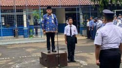 Camat Panmas Titipkan Cita-cita Pahlawan Bangsa Kepada Pelajar SMPN 1 Depok