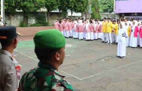Kapolrestro Depok Ajak Pelajar SMK 2 Perintis Depok Jauhi Narkoba & Tawuran